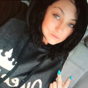 Meet your Posher, Shawna